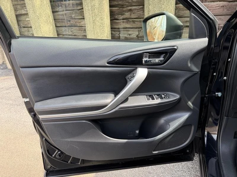 2020 Mitsubishi Eclipse Cross - Image 18 of 20