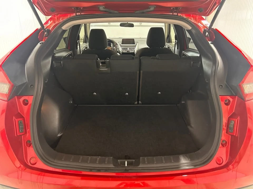 2020 Mitsubishi Eclipse Cross - Image 17 of 20