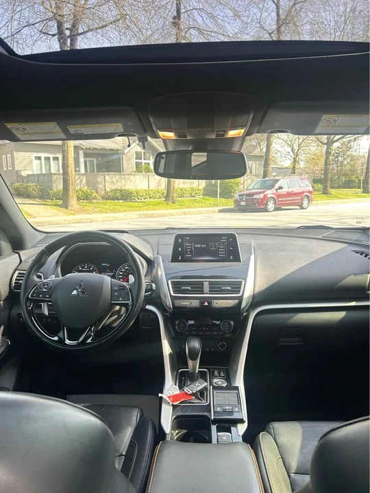 2020 Mitsubishi Eclipse Cross - Image 9 of 13