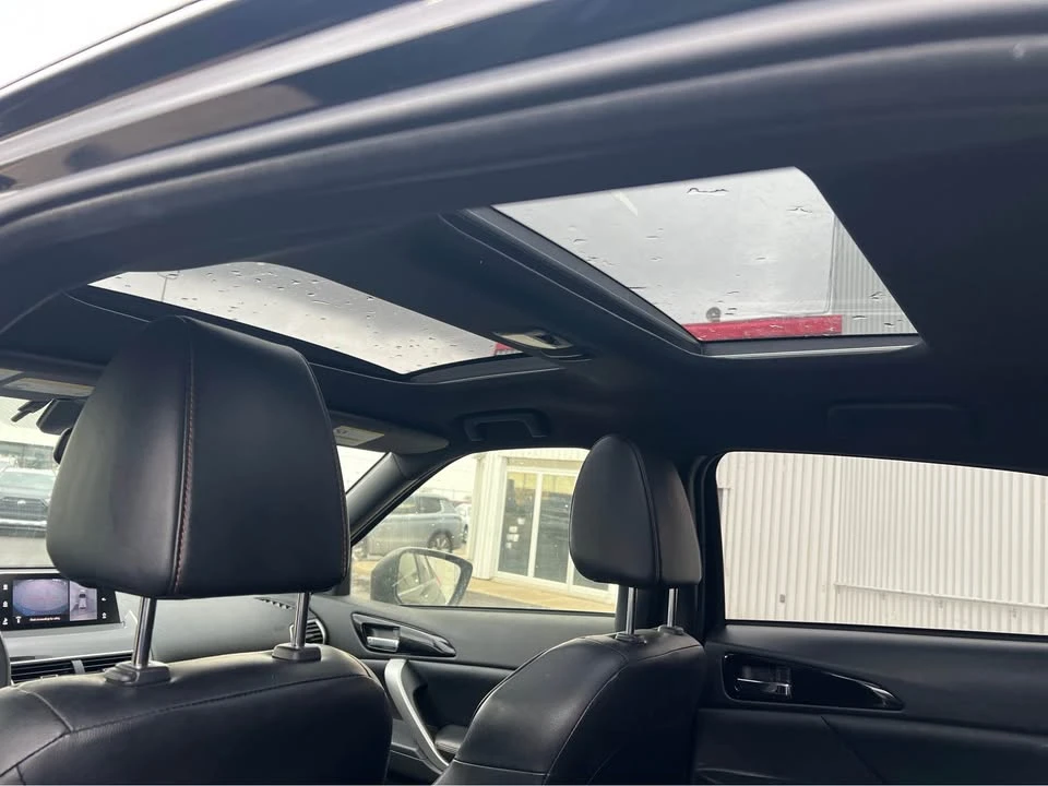 2020 Mitsubishi Eclipse Cross - Image 9 of 17