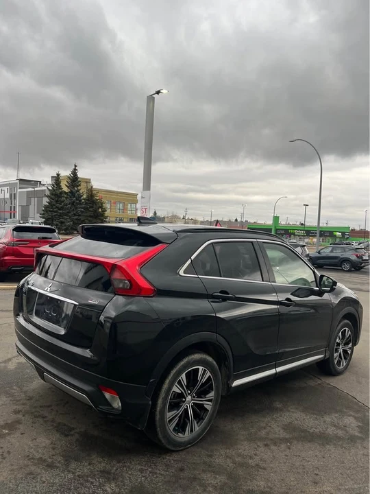 2020 Mitsubishi Eclipse Cross - Image 4 of 17