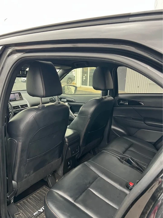 2020 Mitsubishi Eclipse Cross - Image 7 of 17