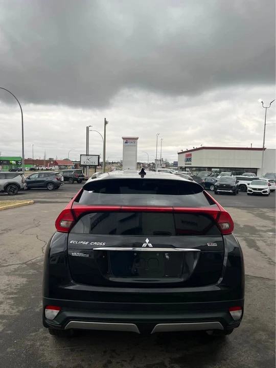 2020 Mitsubishi Eclipse Cross - Image 5 of 17