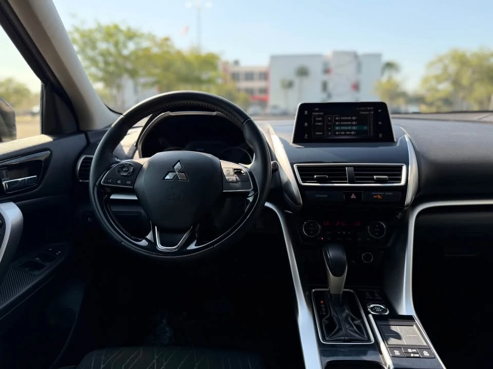 2020 Mitsubishi Eclipse Cross - Image 17 of 20