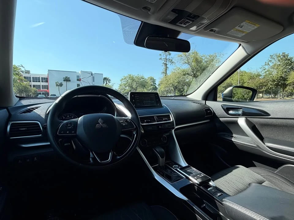 2020 Mitsubishi Eclipse Cross - Image 15 of 20