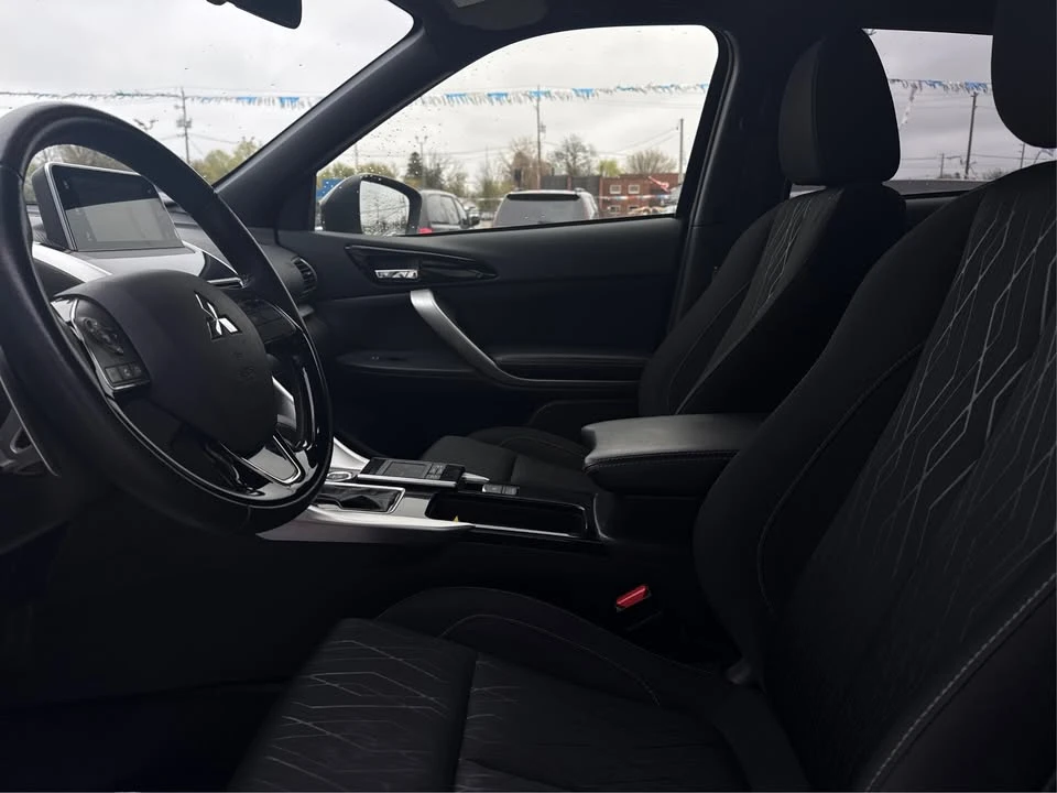 2020 Mitsubishi Eclipse Cross - Image 9 of 20