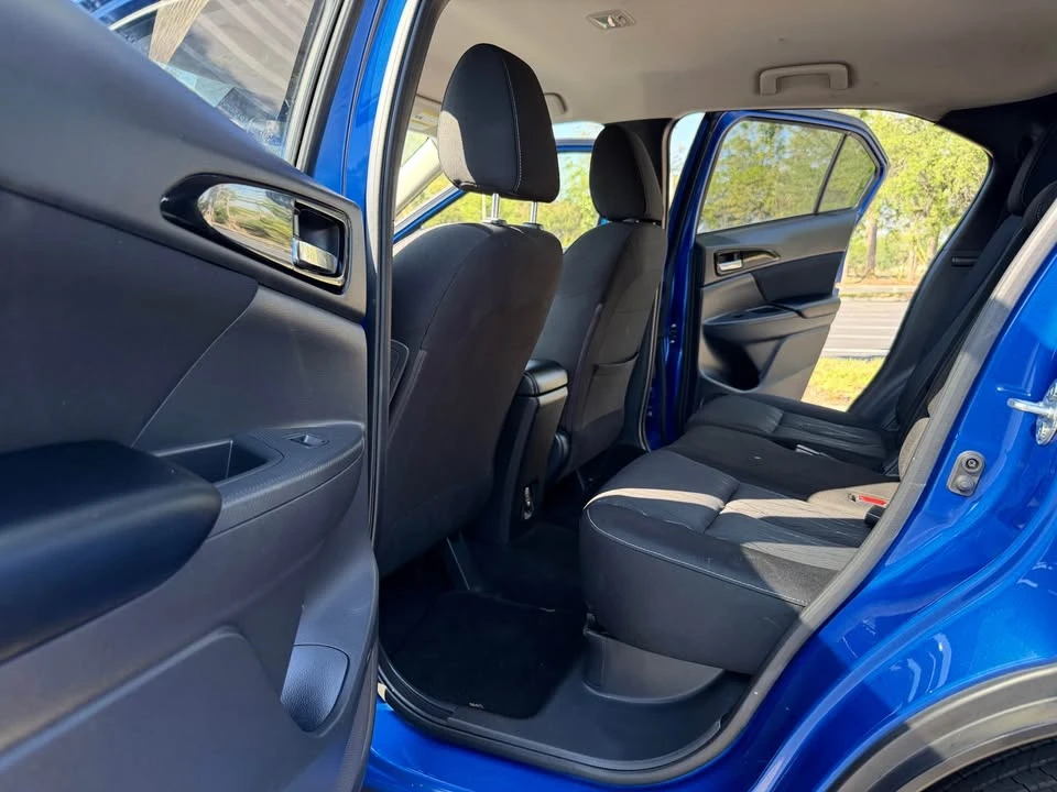 2020 Mitsubishi Eclipse Cross - Image 9 of 20