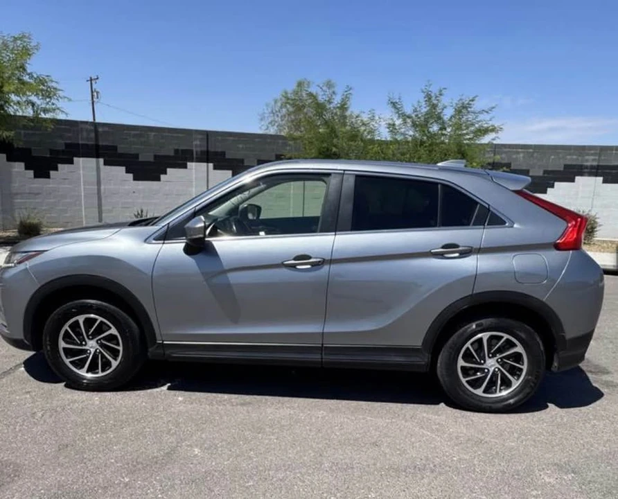 2020 Mitsubishi Eclipse Cross - Image 2 of 10