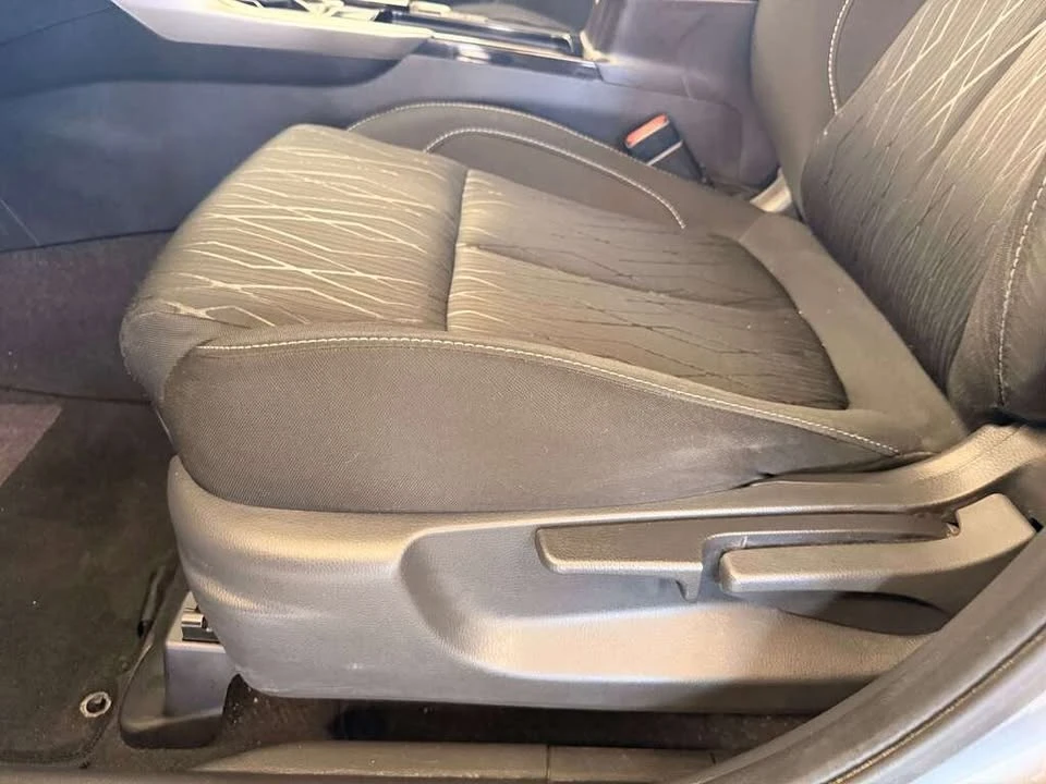2020 Mitsubishi Eclipse Cross - Image 15 of 19