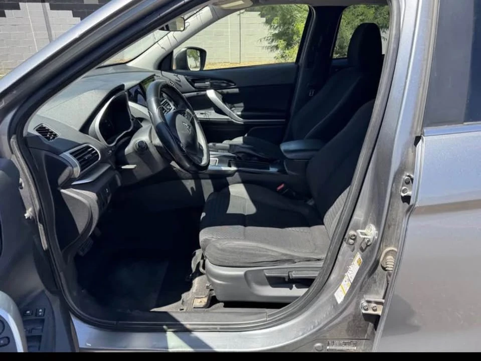 2020 Mitsubishi Eclipse Cross - Image 6 of 10