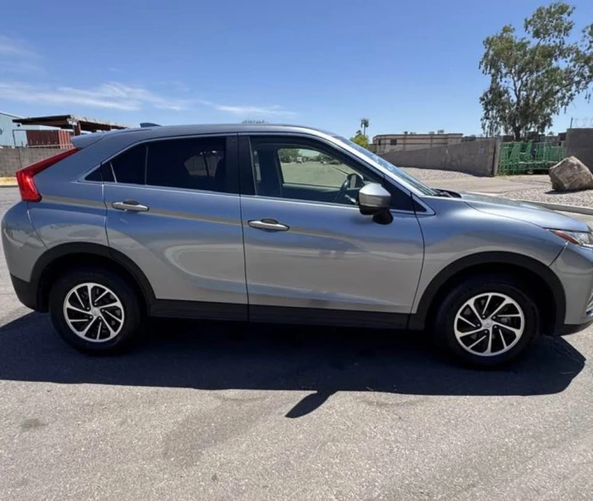 2020 Mitsubishi Eclipse Cross - Image 4 of 10