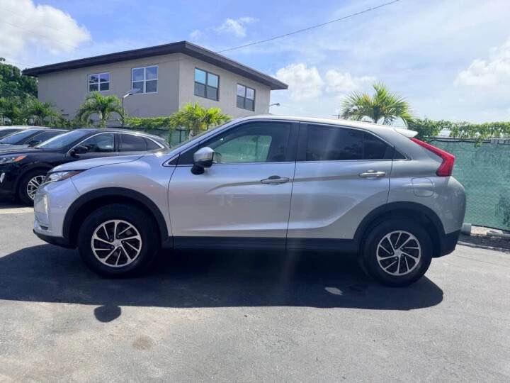 2020 Mitsubishi Eclipse Cross - Image 5 of 15