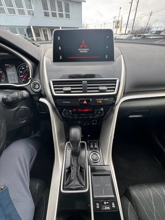 2020 Mitsubishi Eclipse Cross - Image 16 of 16