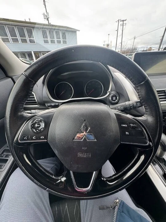 2020 Mitsubishi Eclipse Cross - Image 15 of 16