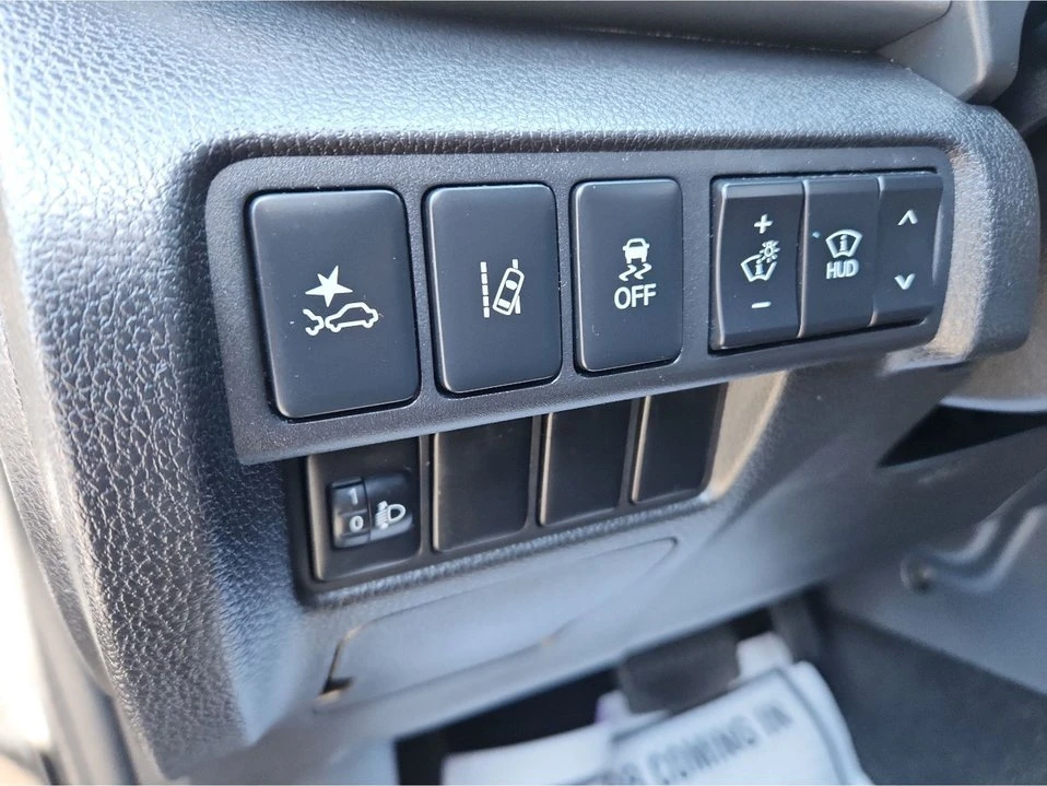 2020 Mitsubishi Eclipse Cross - Image 7 of 20