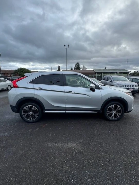 2020 Mitsubishi Eclipse Cross - Image 4 of 16