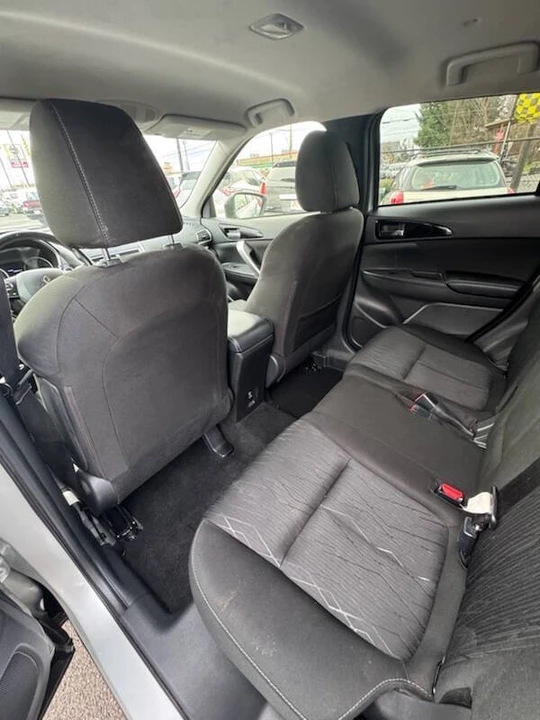 2020 Mitsubishi Eclipse Cross - Image 10 of 16