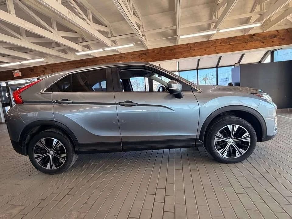 2020 Mitsubishi Eclipse Cross - Image 5 of 19