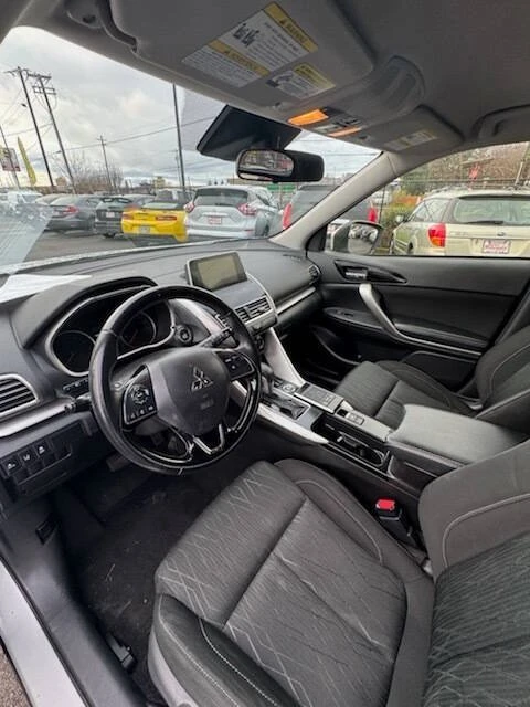 2020 Mitsubishi Eclipse Cross - Image 9 of 16