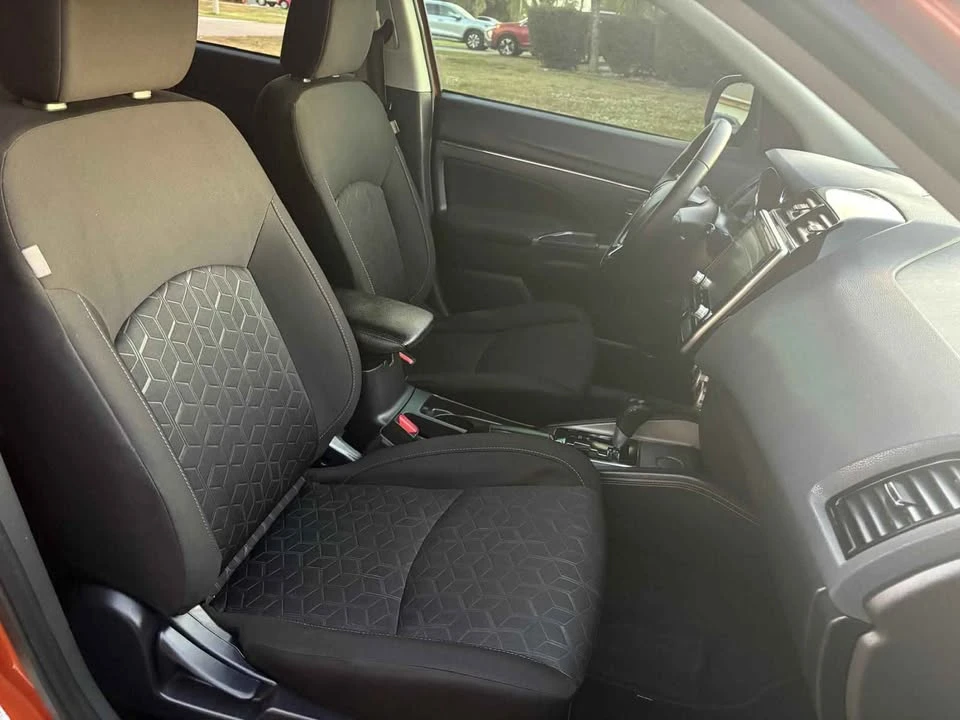 2020 Mitsubishi Eclipse Cross - Image 9 of 12