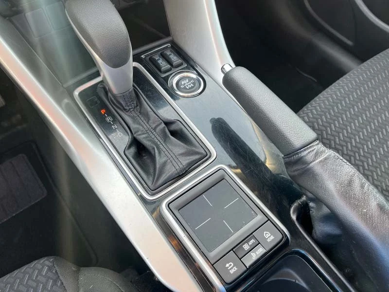 2020 Mitsubishi Eclipse Cross - Image 14 of 16