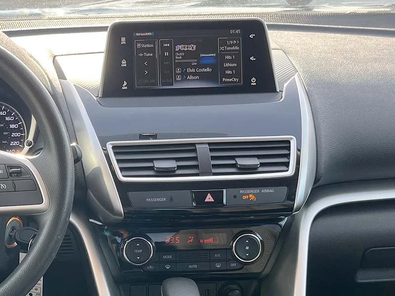 2020 Mitsubishi Eclipse Cross - Image 11 of 16