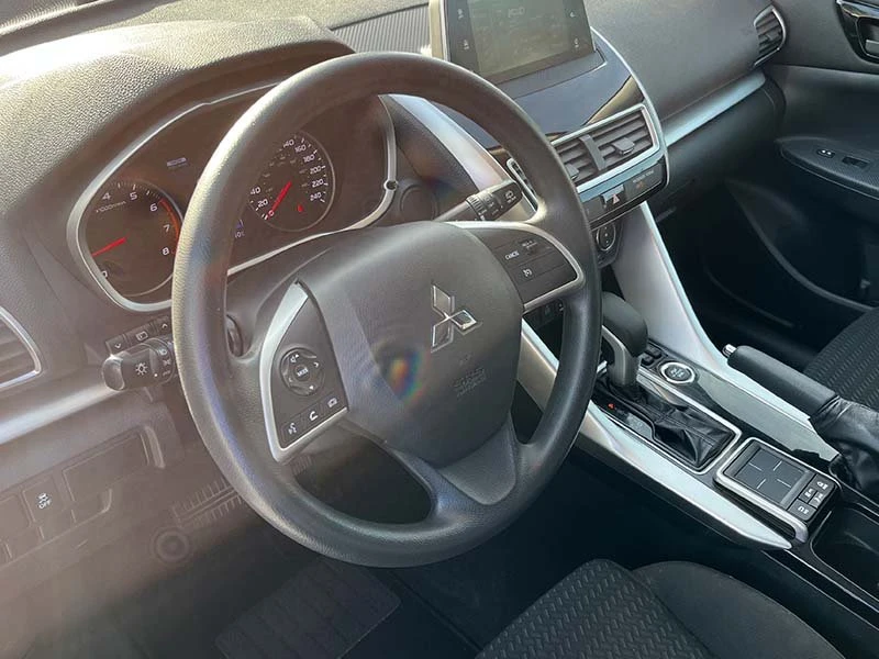 2020 Mitsubishi Eclipse Cross - Image 8 of 16