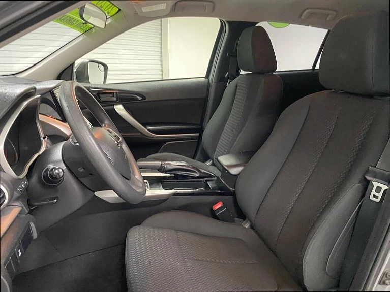 2020 Mitsubishi Eclipse Cross - Image 10 of 11