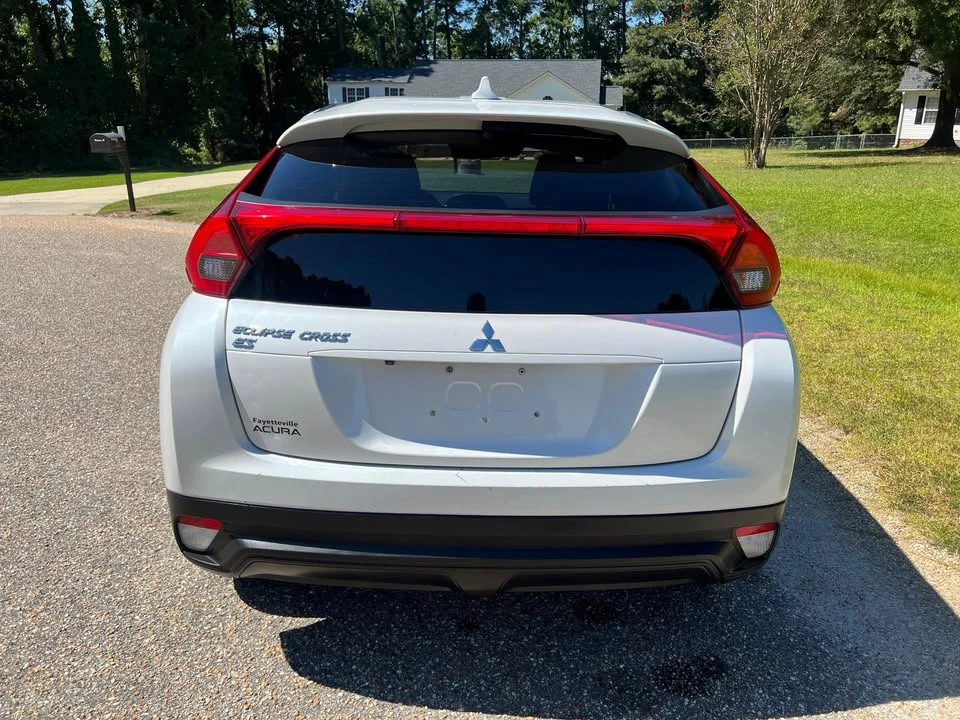 2020 Mitsubishi Eclipse Cross - Image 4 of 17