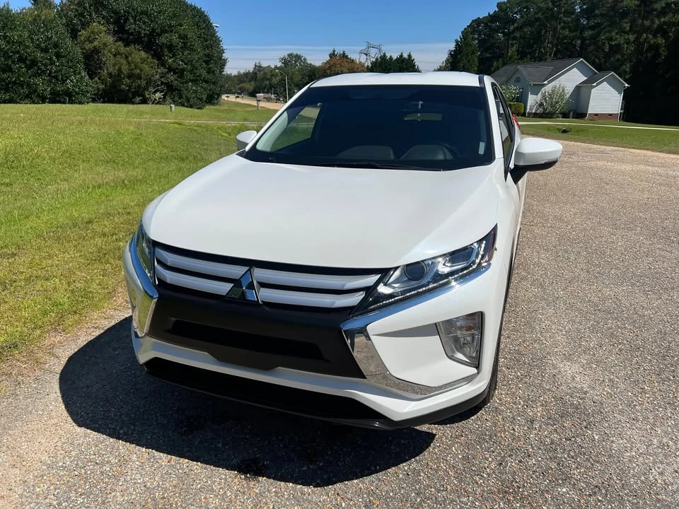2020 Mitsubishi Eclipse Cross - Image 7 of 17