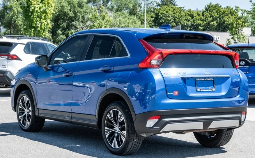 2020 Mitsubishi Eclipse Cross - Image 3 of 8