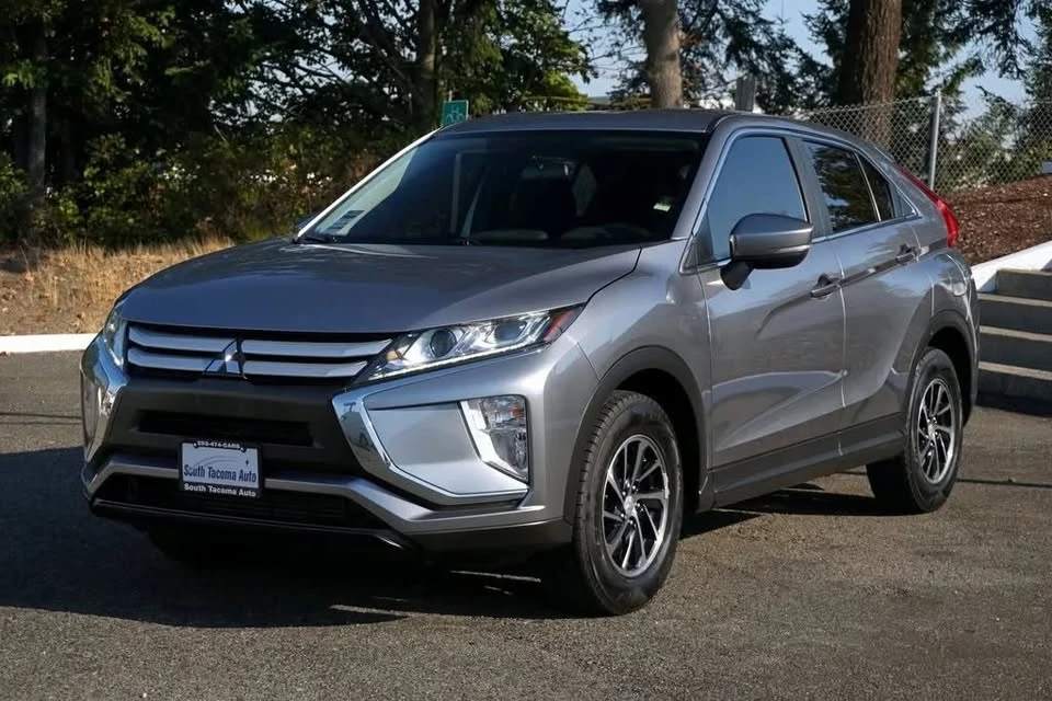 2020 Mitsubishi Eclipse Cross - Image 3 of 10