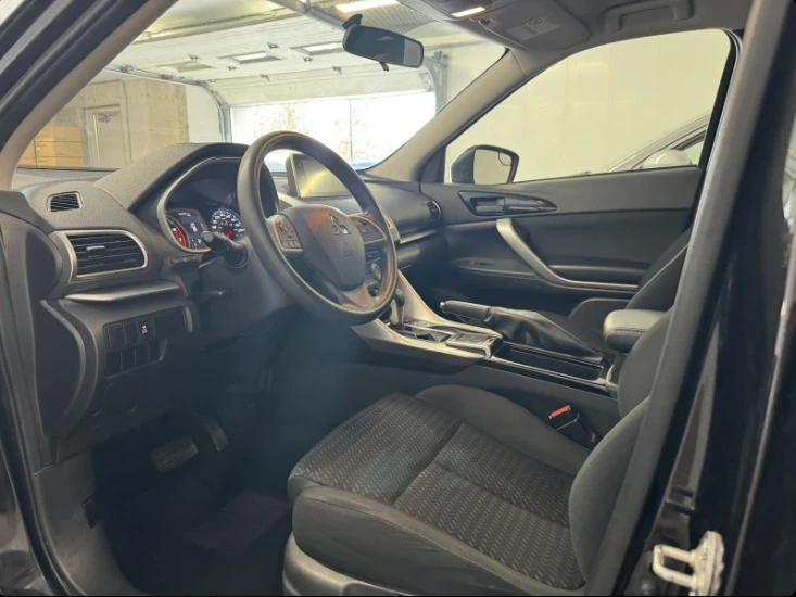 2020 Mitsubishi Eclipse Cross - Image 4 of 4