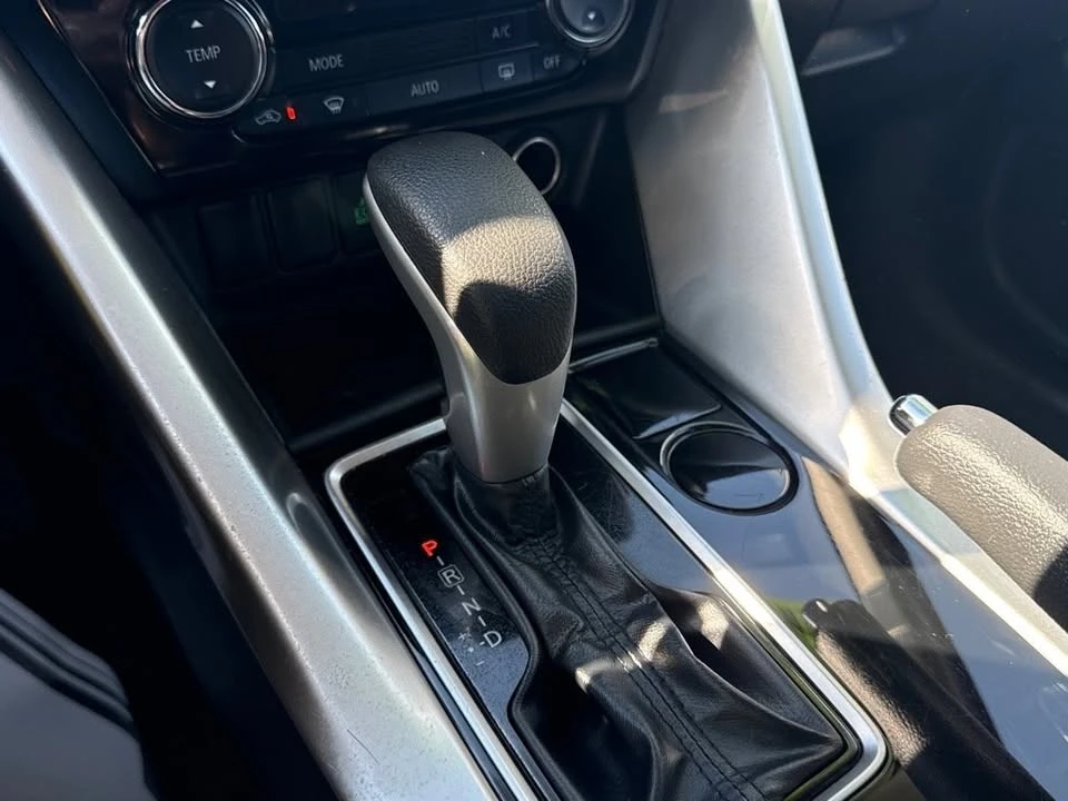 2020 Mitsubishi Eclipse Cross - Image 13 of 16