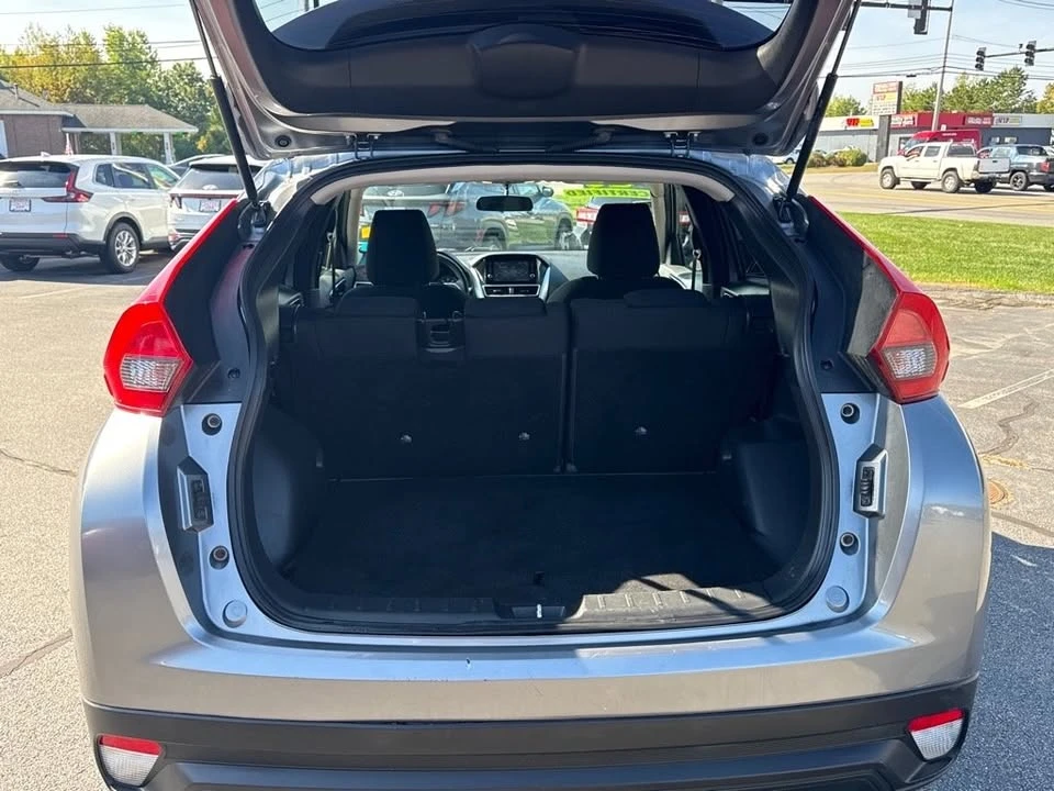 2020 Mitsubishi Eclipse Cross - Image 8 of 16