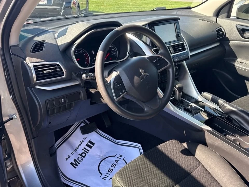 2020 Mitsubishi Eclipse Cross - Image 11 of 16