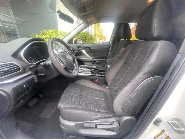 2020 Mitsubishi Eclipse Cross - Image 15 of 19