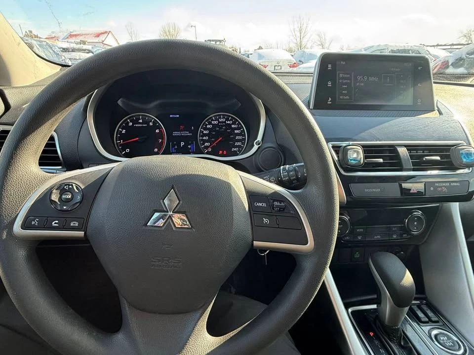 2020 Mitsubishi Eclipse Cross - Image 7 of 10