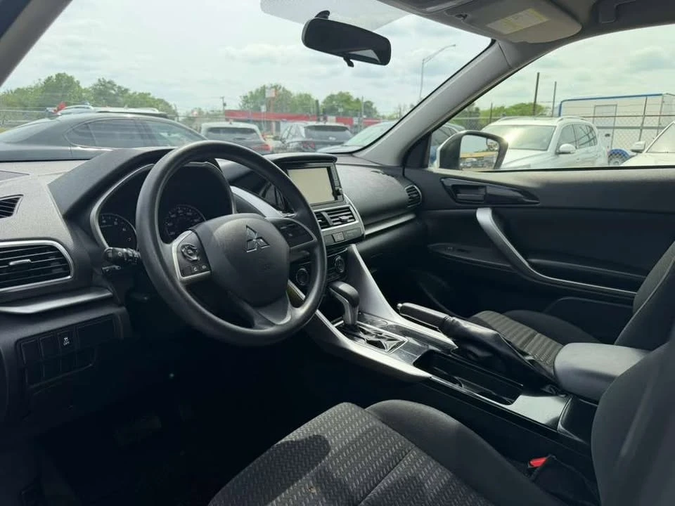 2020 Mitsubishi Eclipse Cross - Image 2 of 12