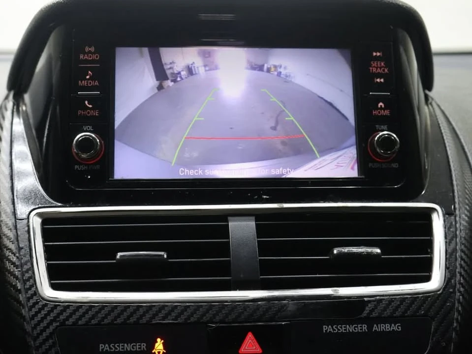 2020 Mitsubishi Eclipse Cross - Image 18 of 20