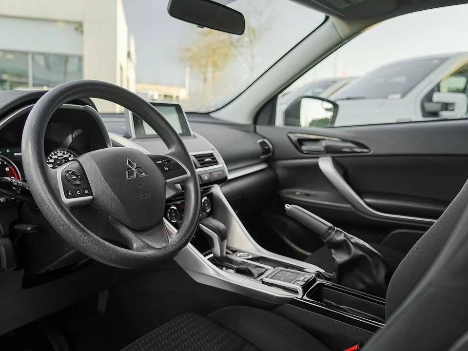 2020 Mitsubishi Eclipse Cross - Image 12 of 19
