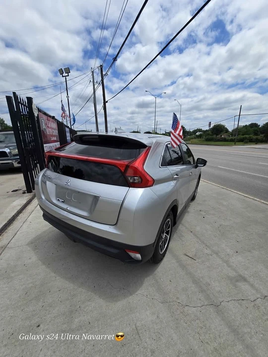 2020 Mitsubishi Eclipse Cross - Image 3 of 5