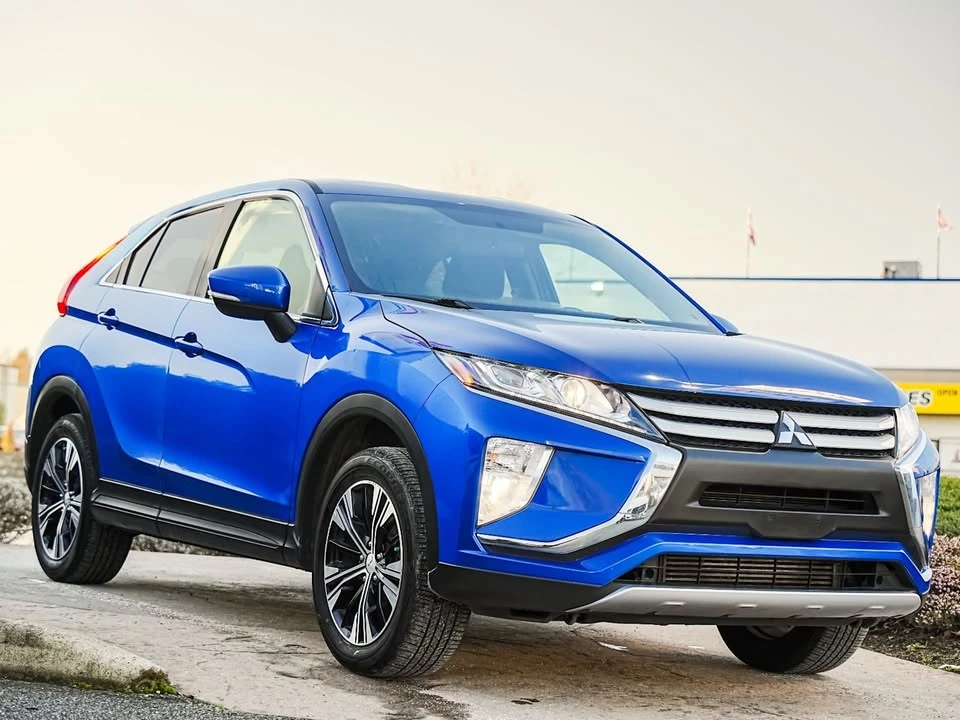 2020 Mitsubishi Eclipse Cross - Image 3 of 19