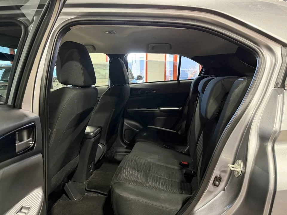 2020 Mitsubishi Eclipse Cross - Image 10 of 20