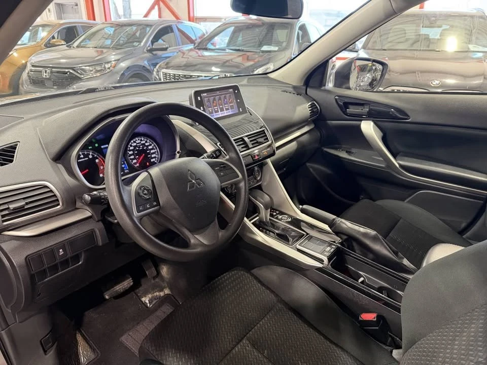 2020 Mitsubishi Eclipse Cross - Image 9 of 20