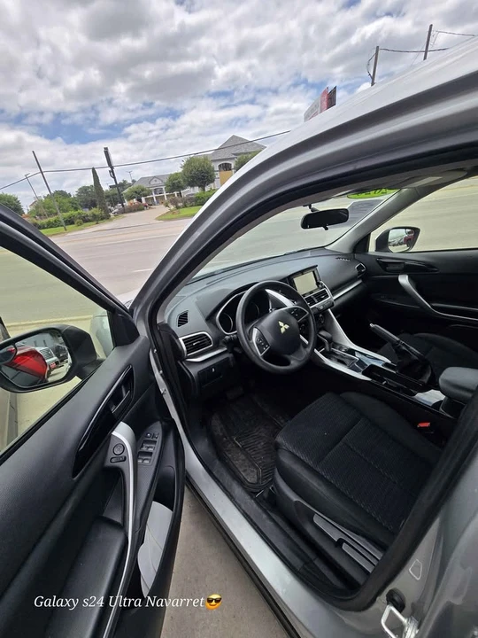2020 Mitsubishi Eclipse Cross - Image 4 of 5