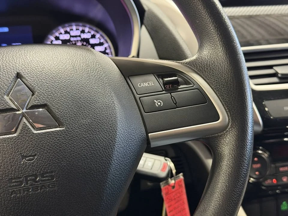 2020 Mitsubishi Eclipse Cross - Image 17 of 20
