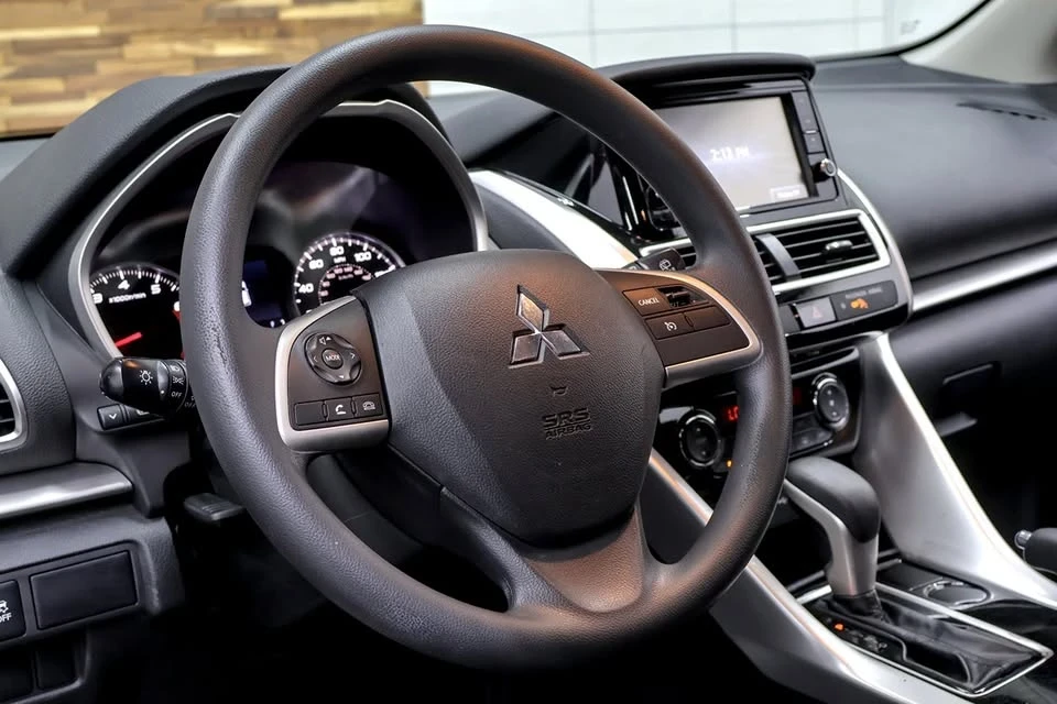 2020 Mitsubishi Eclipse Cross - Image 12 of 20