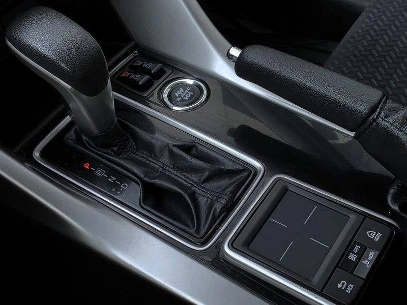 2020 Mitsubishi Eclipse Cross - Image 13 of 20
