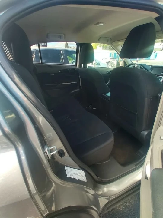 2020 Mitsubishi Eclipse Cross - Image 7 of 10